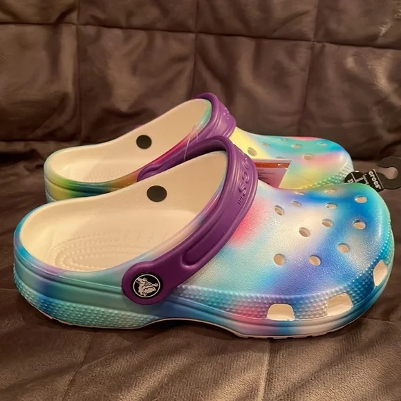 NEW Classic Solarized Crocs Juniors size 2 - Picture 2 of 6